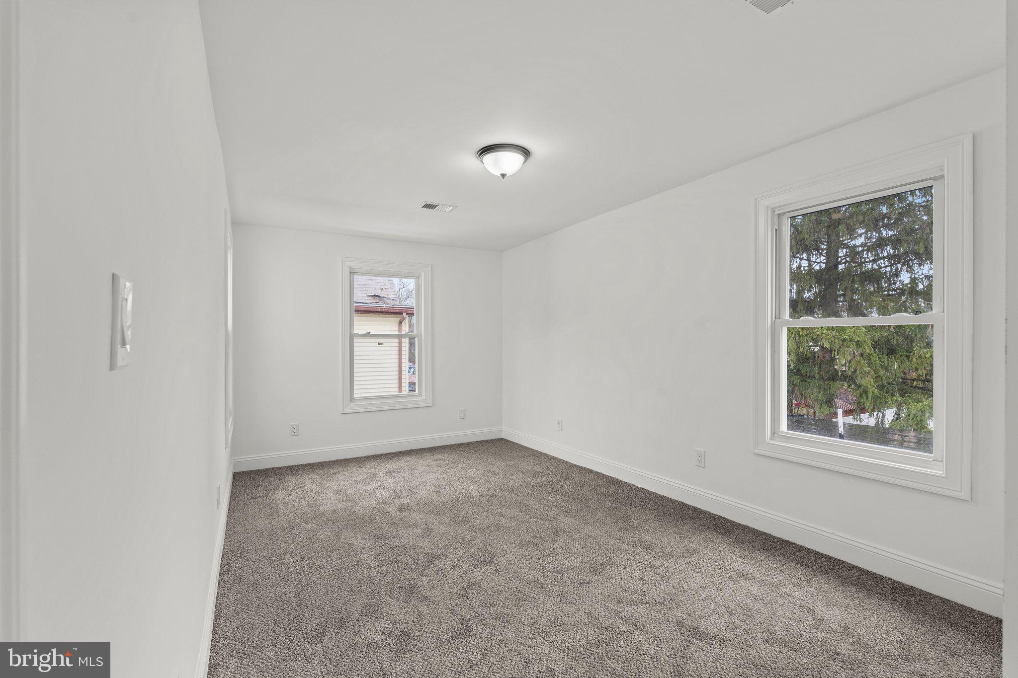 126 West Center Street Clayton, NJ 08312 - Photo 27 of 35