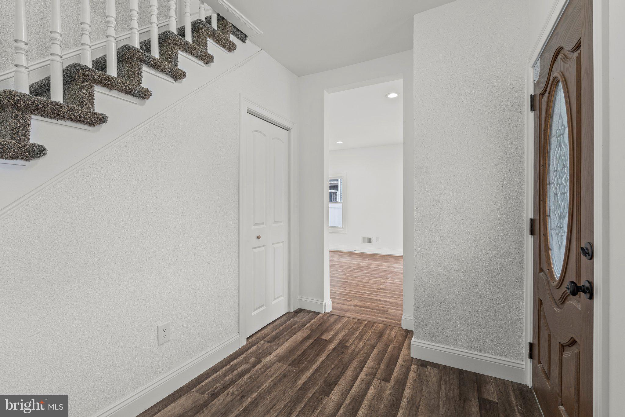 126 West Center Street Clayton, NJ 08312 - Photo 7 of 35