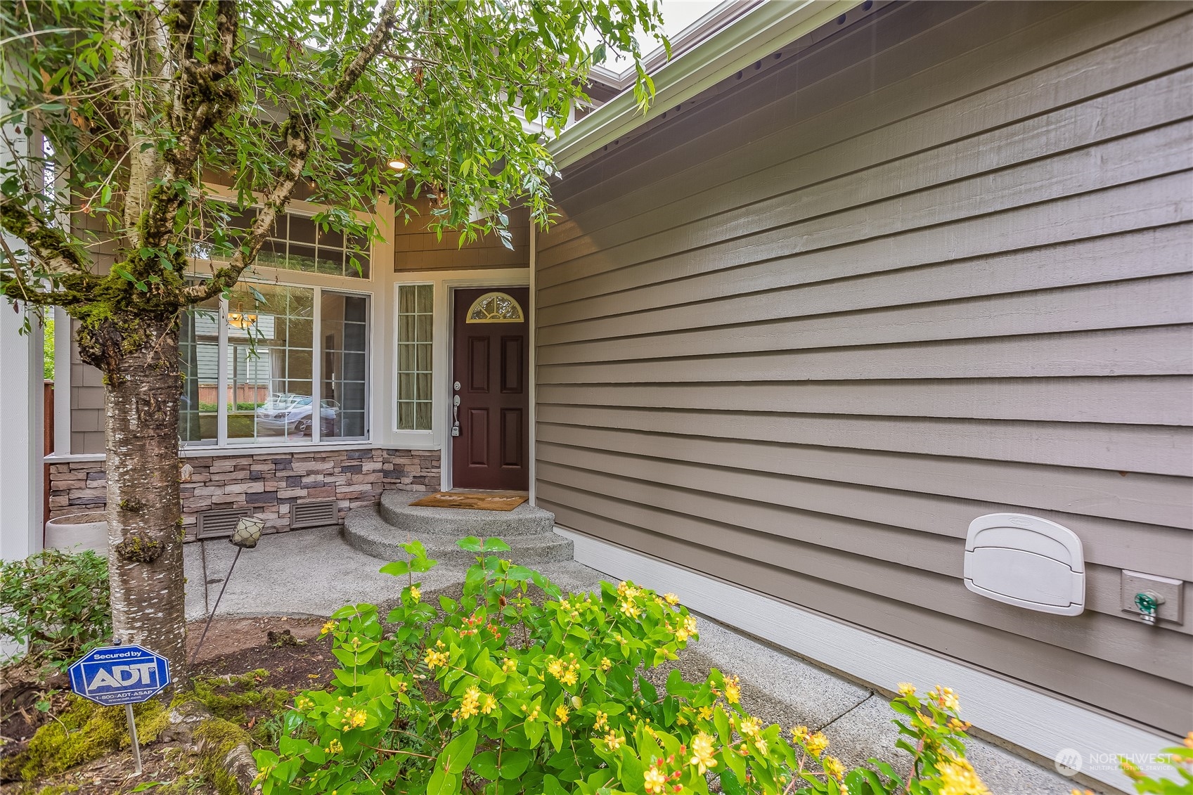 8903 Northeast 176th Street Bothell, WA 98011 - Photo 3 of 40 Gallery Image 3