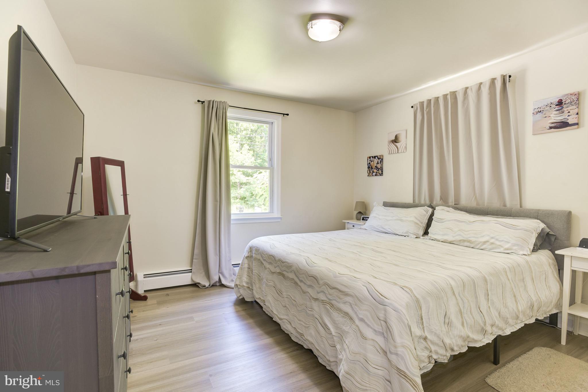 710 Sue Grove Road Essex, MD 21221 - Photo 11 of 32 Primary Bedroom
