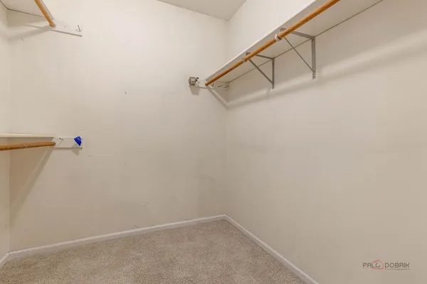 $429,000 | 851 Sutton Court, Lincolnshire, IL 60069