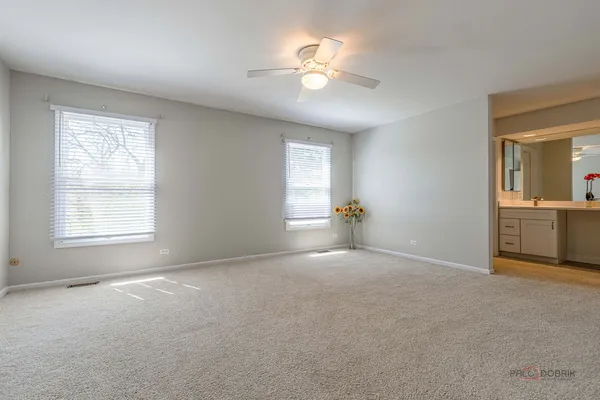 $429,000 | 851 Sutton Court, Lincolnshire, IL 60069