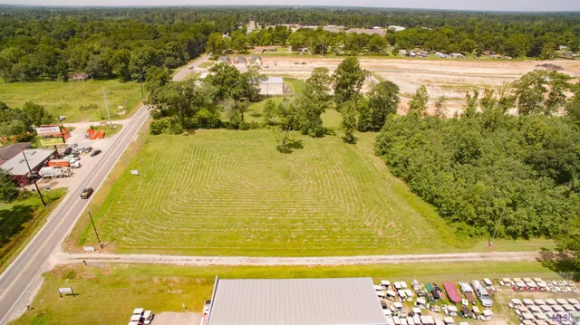 $1,742,400 | 8611 Florida Boulevard, Denham Springs, LA 70726