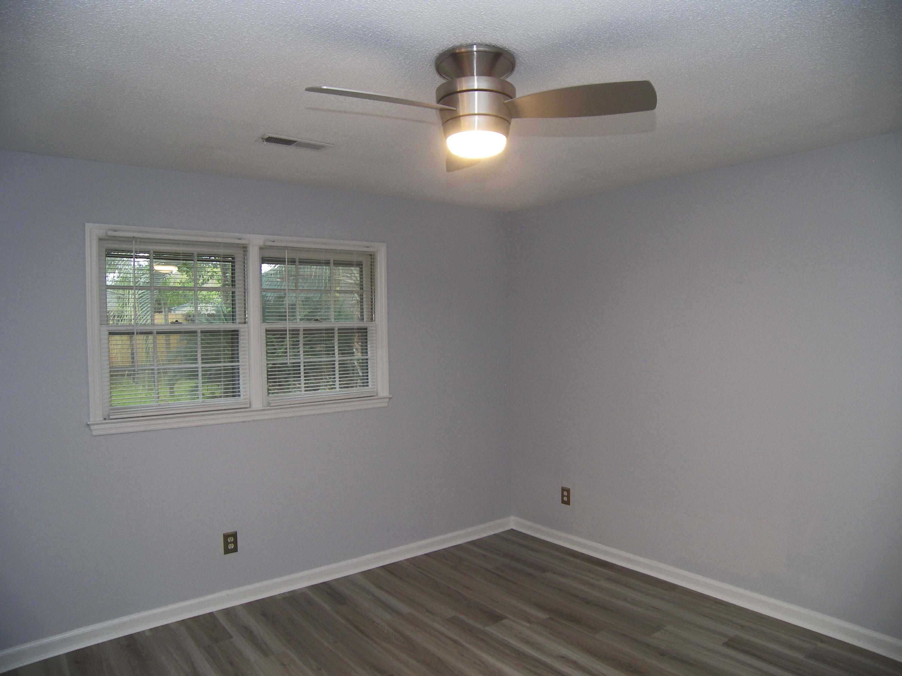 176 Foxborough Road Goose Creek, SC 29445 - Photo 14 of 31 mast