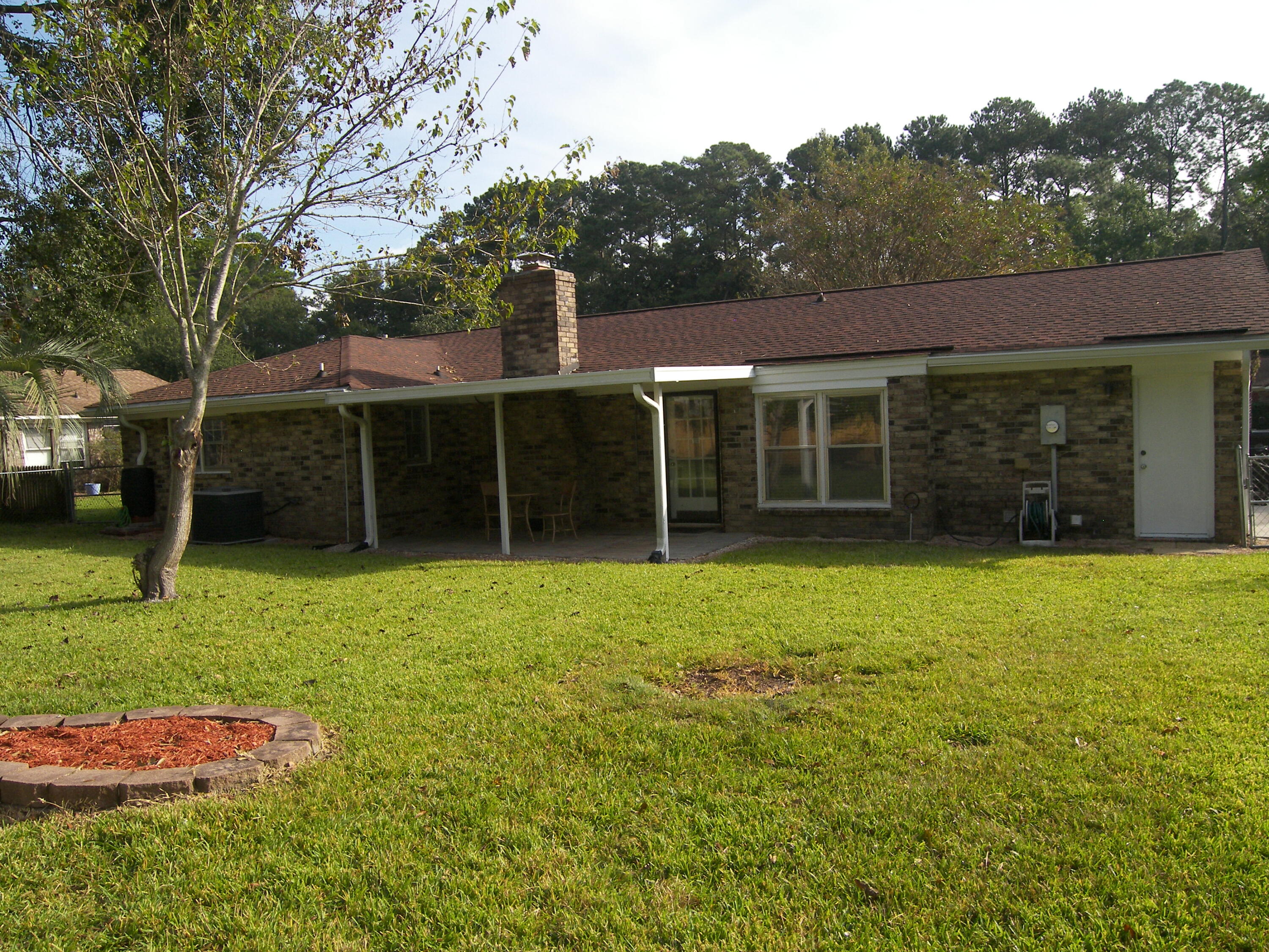 176 Foxborough Road Goose Creek, SC 29445 - Photo 30 of 31 Backyard4