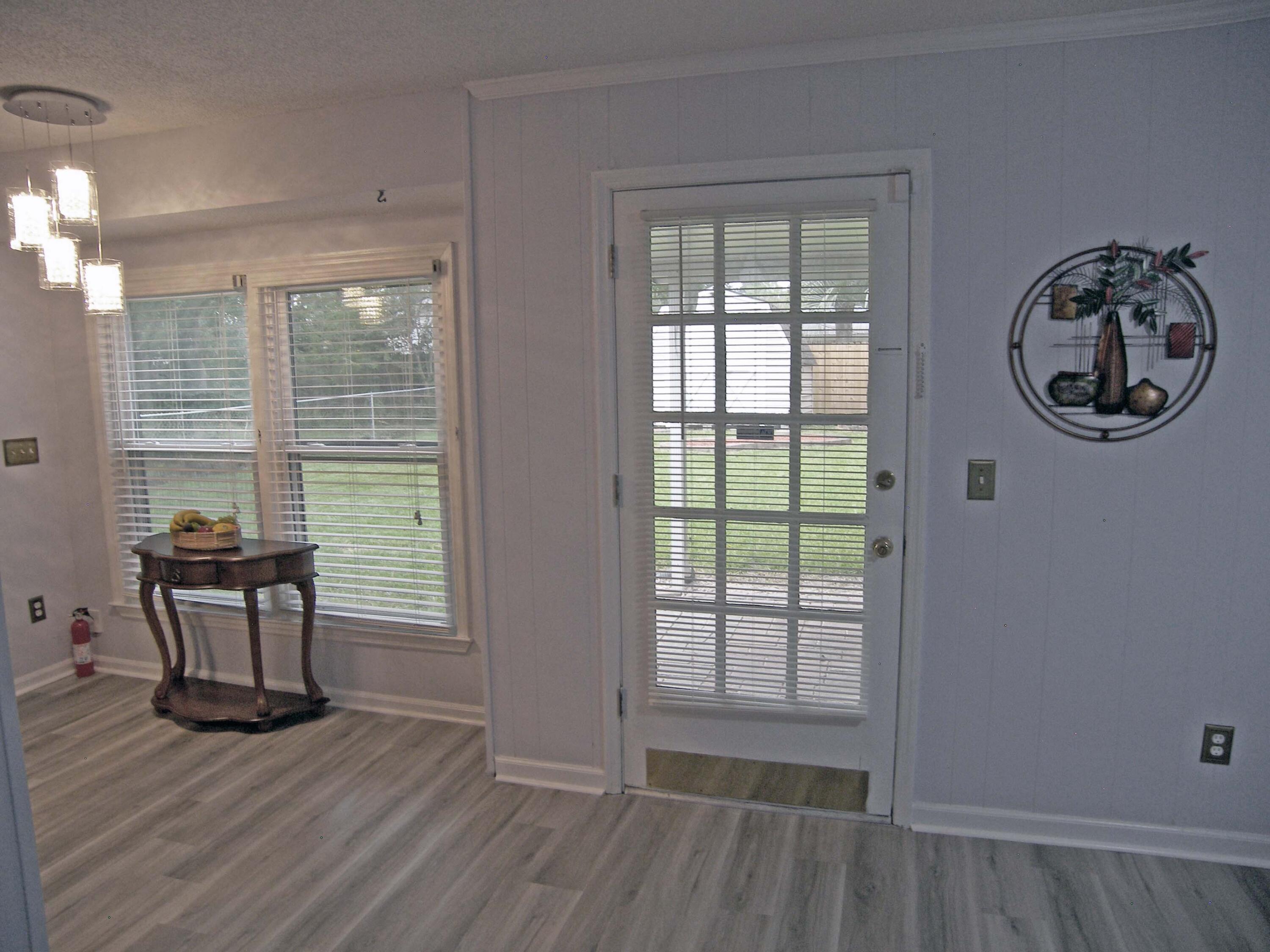 176 Foxborough Road Goose Creek, SC 29445 - Photo 10 of 31 family kitchen