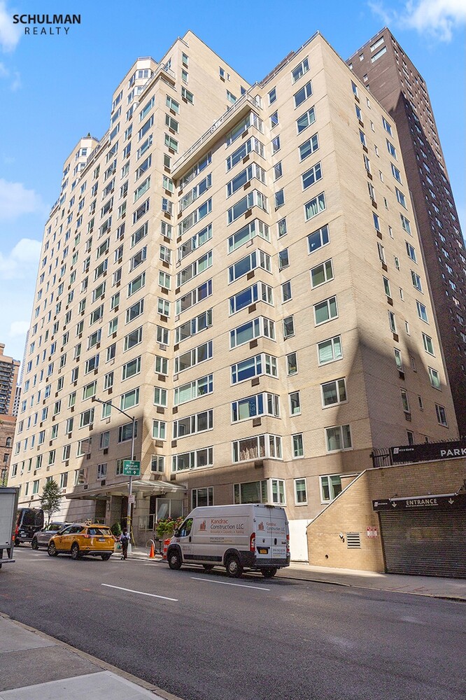 411 East 53rd Street, Unit 14F Manhattan, NY 10022 - Photo 19 of 20 a building view
