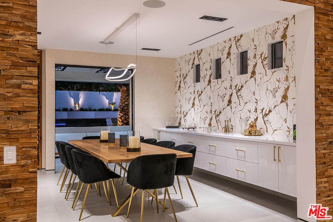 25879 Chalmers Place Calabasas, CA 91302 - Photo 11 of 54