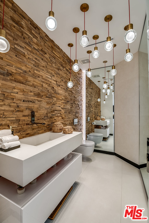 25879 Chalmers Place Calabasas, CA 91302 - Photo 13 of 54