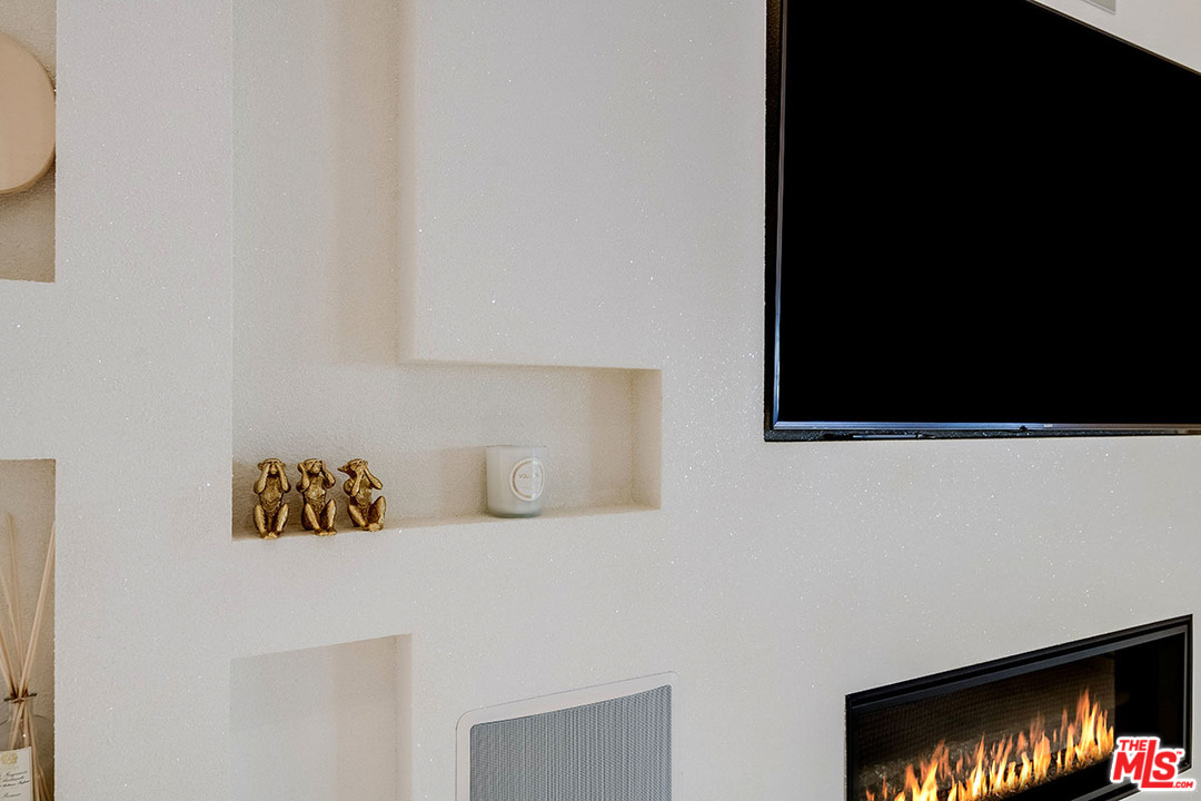 25879 Chalmers Place Calabasas, CA 91302 - Photo 19 of 54