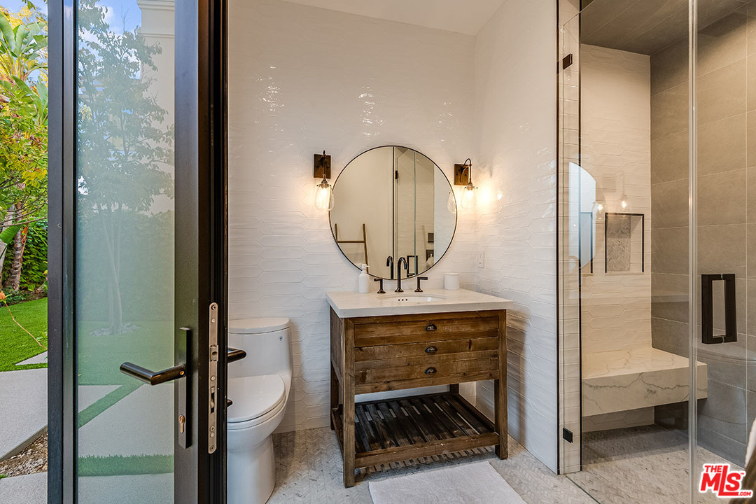 25879 Chalmers Place Calabasas, CA 91302 - Photo 35 of 54