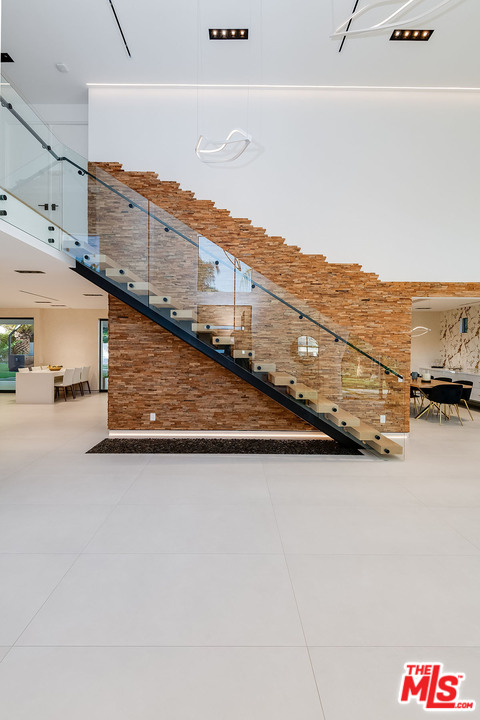 25879 Chalmers Place Calabasas, CA 91302 - Photo 5 of 54