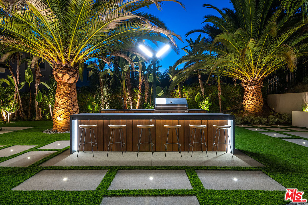 25879 Chalmers Place Calabasas, CA 91302 - Photo 43 of 54