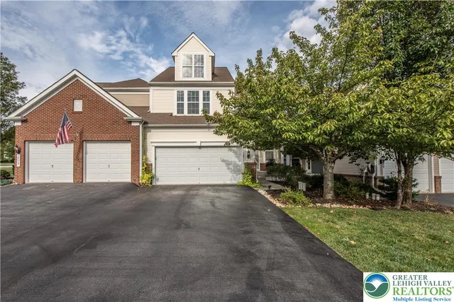 $425,000 | 1871 Emerald Drive, Orefield, PA 18069