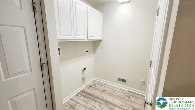 $425,000 | 1871 Emerald Drive, Orefield, PA 18069