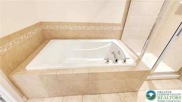 $425,000 | 1871 Emerald Drive, Orefield, PA 18069