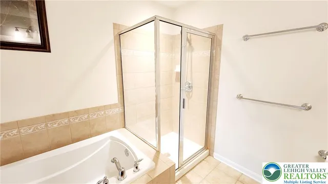 $425,000 | 1871 Emerald Drive, Orefield, PA 18069