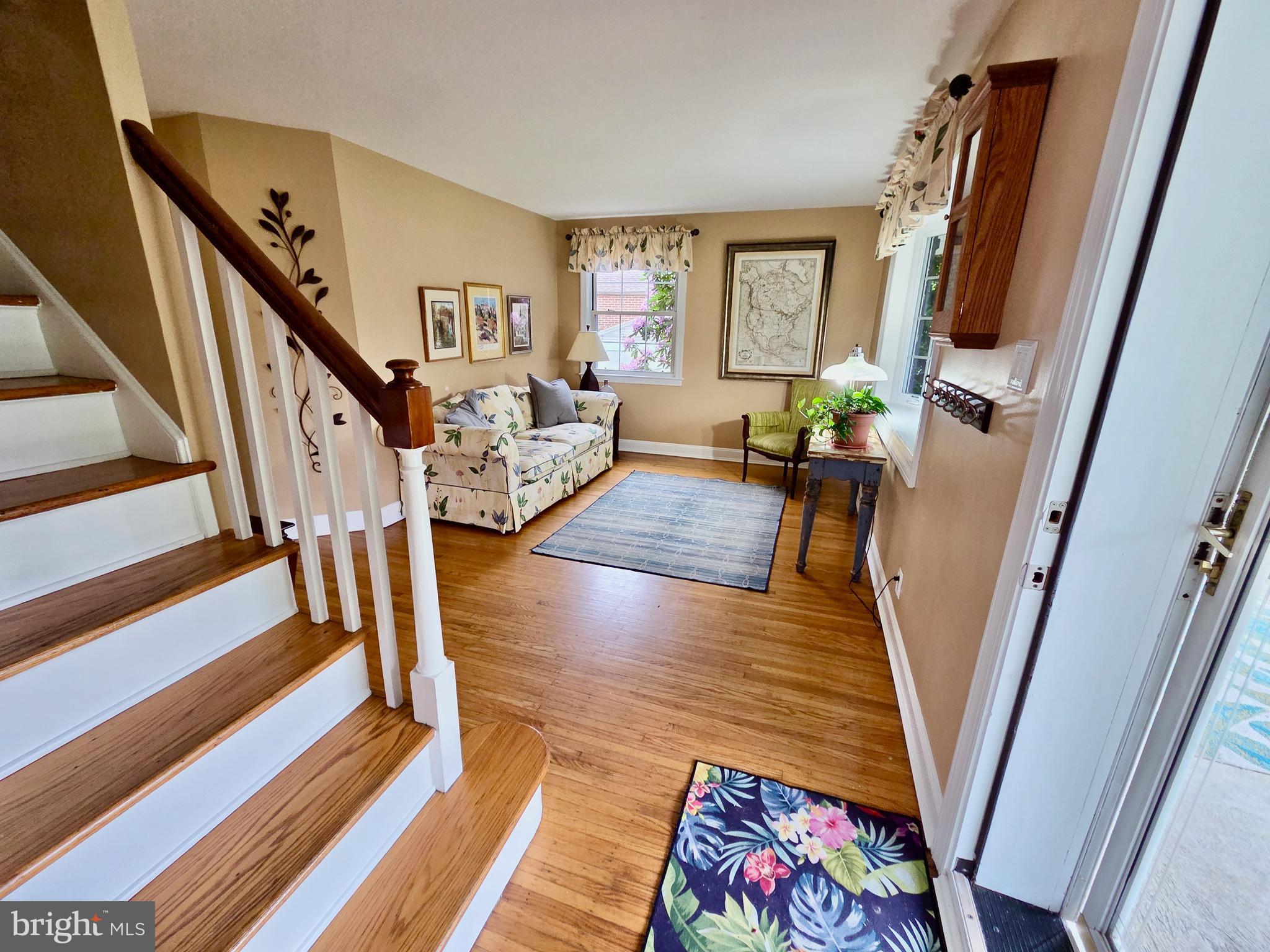 310 Butler Road Springfield, PA 19064 - Photo 4 of 36 Entry