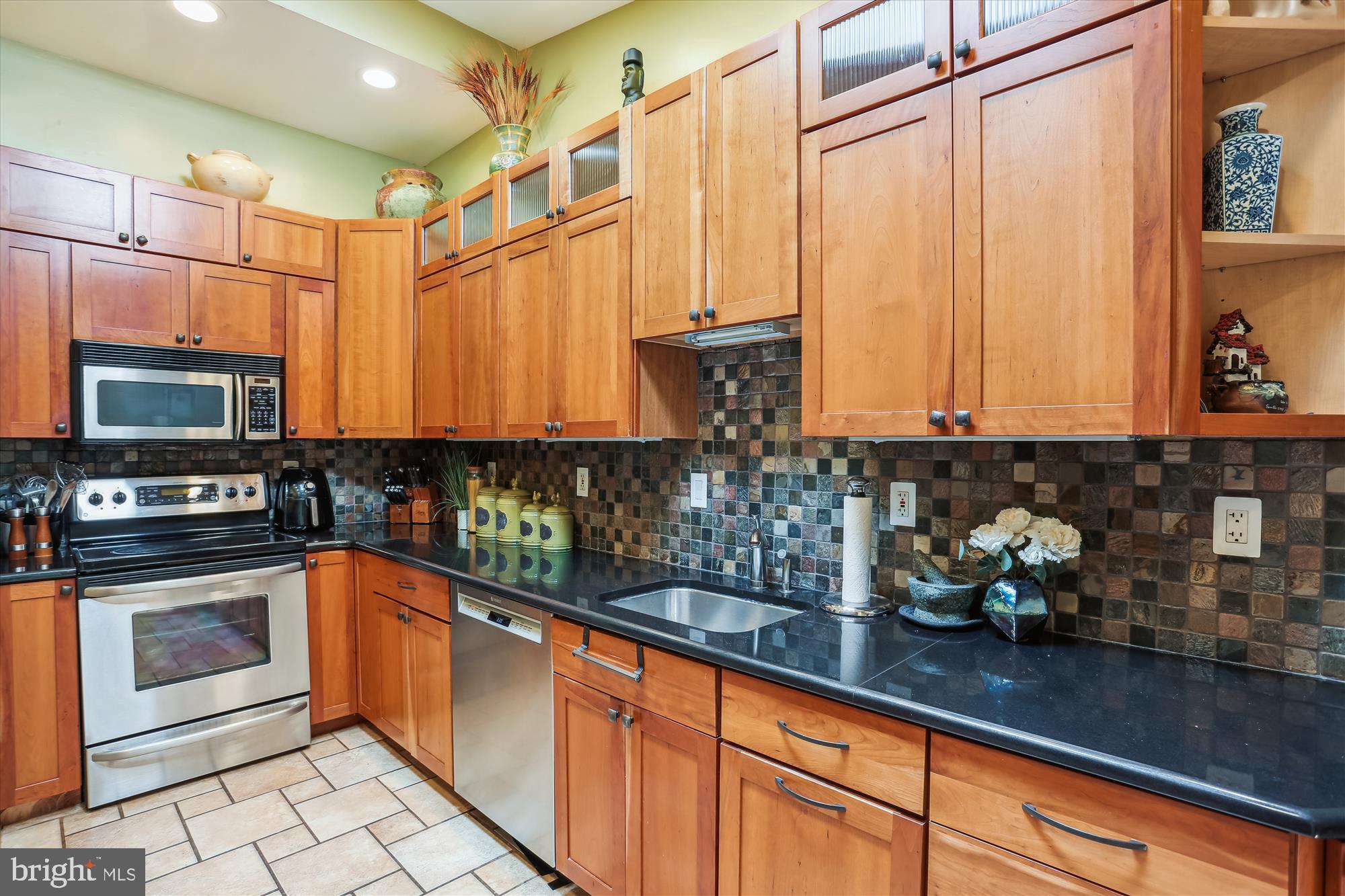 412 Sisson Court Silver Spring, MD 20902 - Photo 13 of 48