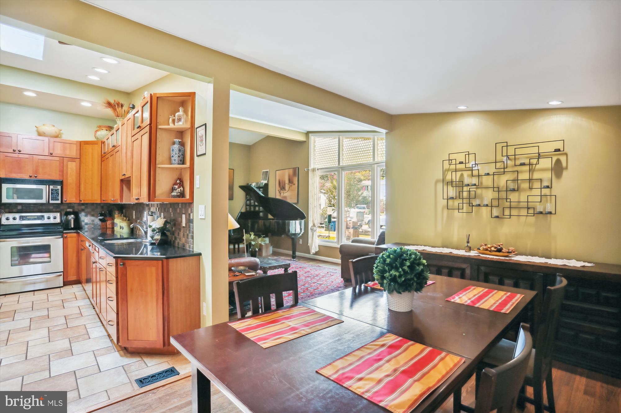 412 Sisson Court Silver Spring, MD 20902 - Photo 14 of 48