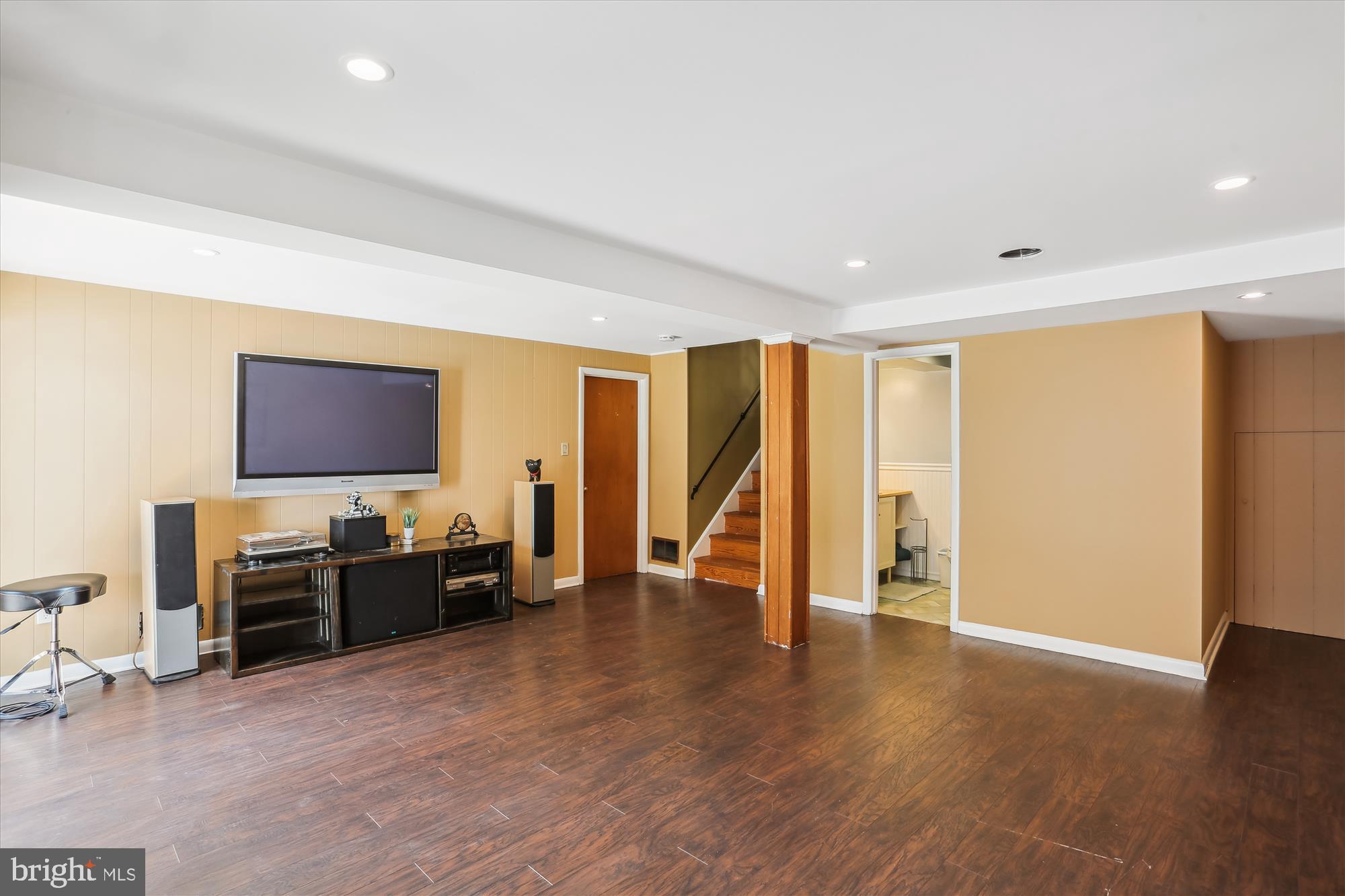 412 Sisson Court Silver Spring, MD 20902 - Photo 35 of 48