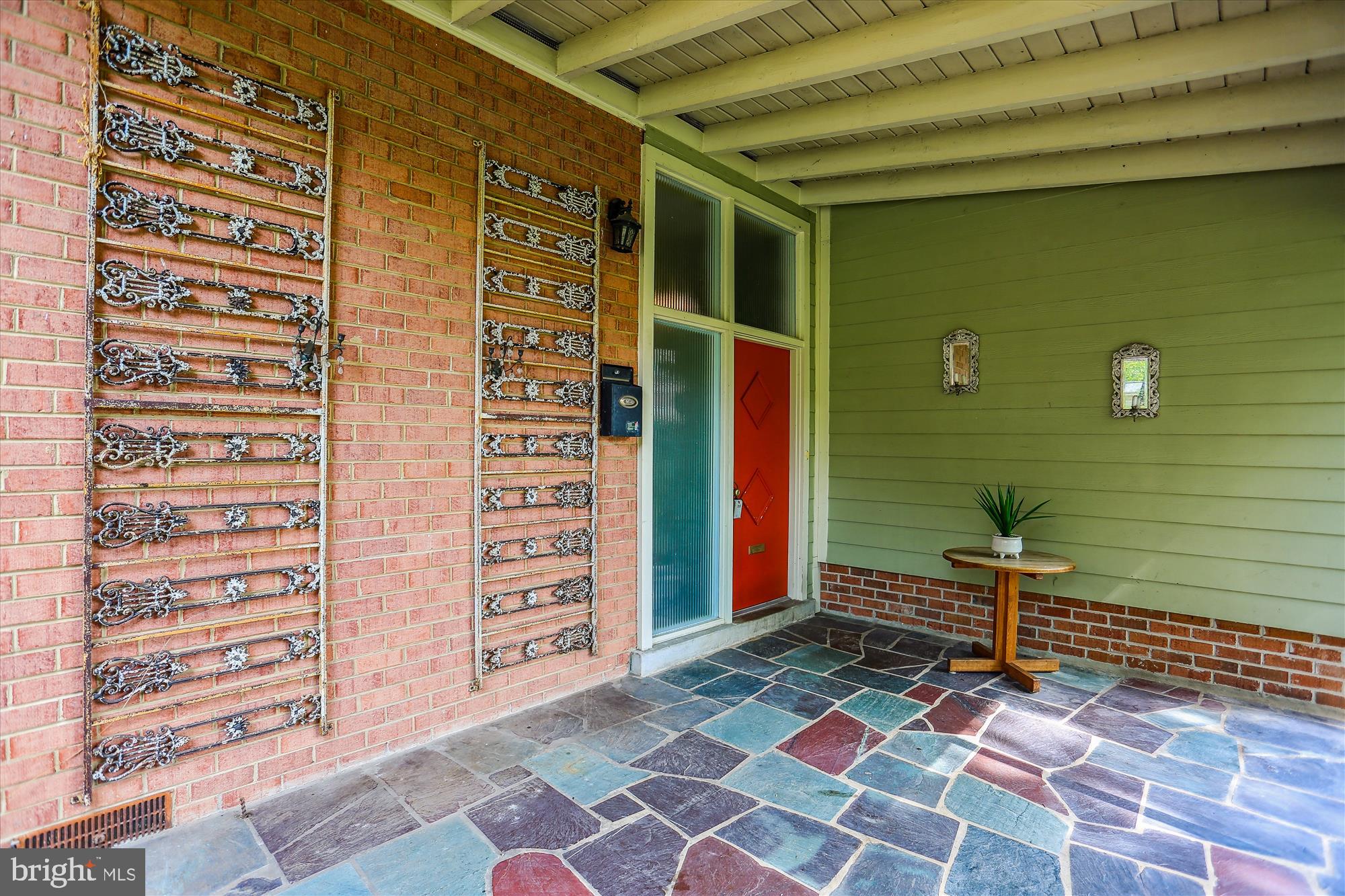 412 Sisson Court Silver Spring, MD 20902 - Photo 4 of 48