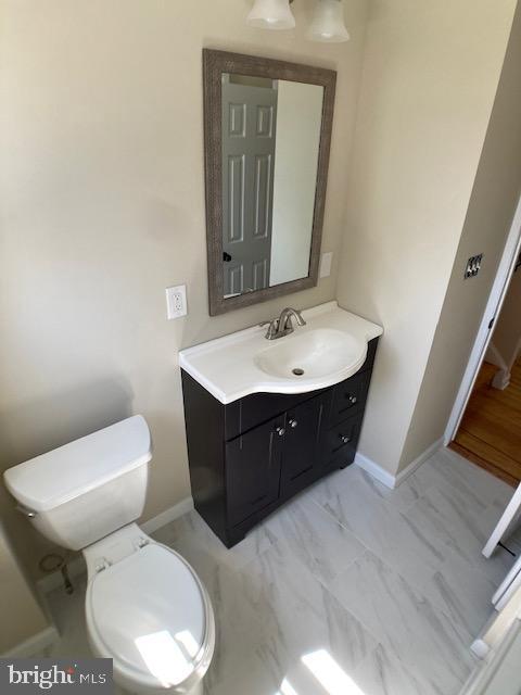 9 Rondon Avenue Berlin, NJ 08009 - Photo 26 of 36 Hall full bath