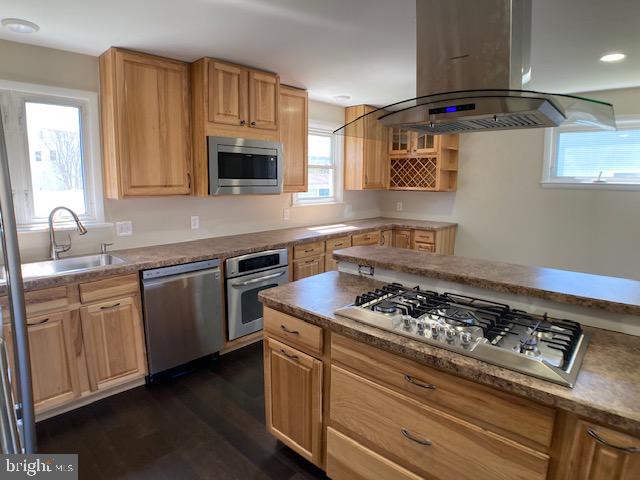 9 Rondon Avenue Berlin, NJ 08009 - Photo 7 of 36 Gourmet kitchen