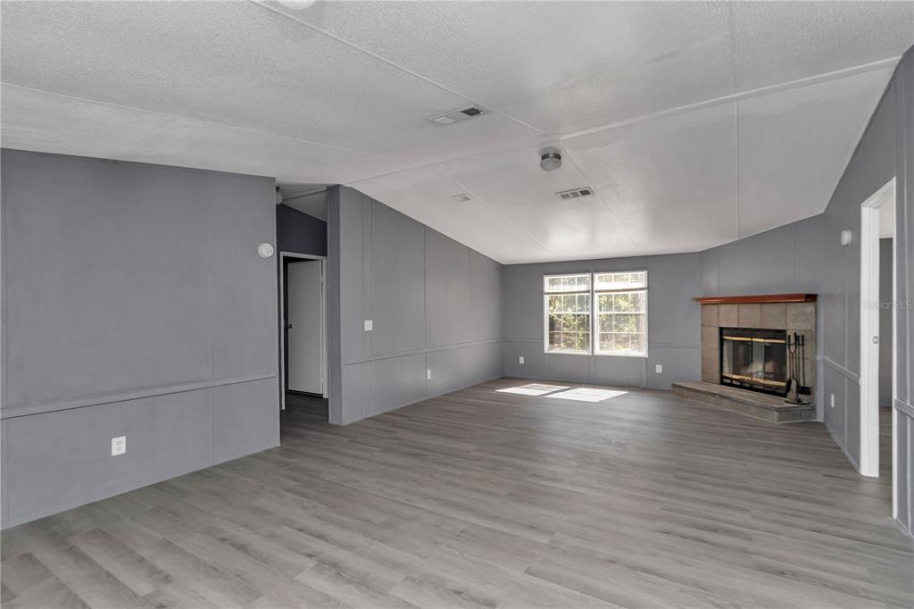6639 Northeast 94th Avenue Bronson, FL 32621 - Photo 11 of 33