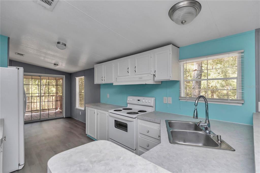 6639 Northeast 94th Avenue Bronson, FL 32621 - Photo 13 of 33