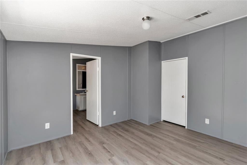 6639 Northeast 94th Avenue Bronson, FL 32621 - Photo 18 of 33