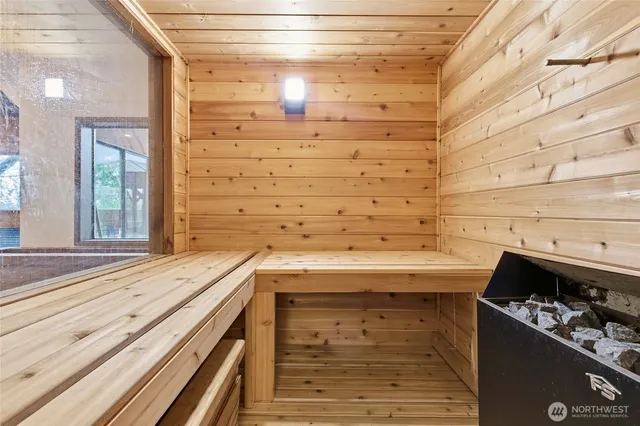 $875,000 | 12425 137th Avenue East, Puyallup, WA 98374