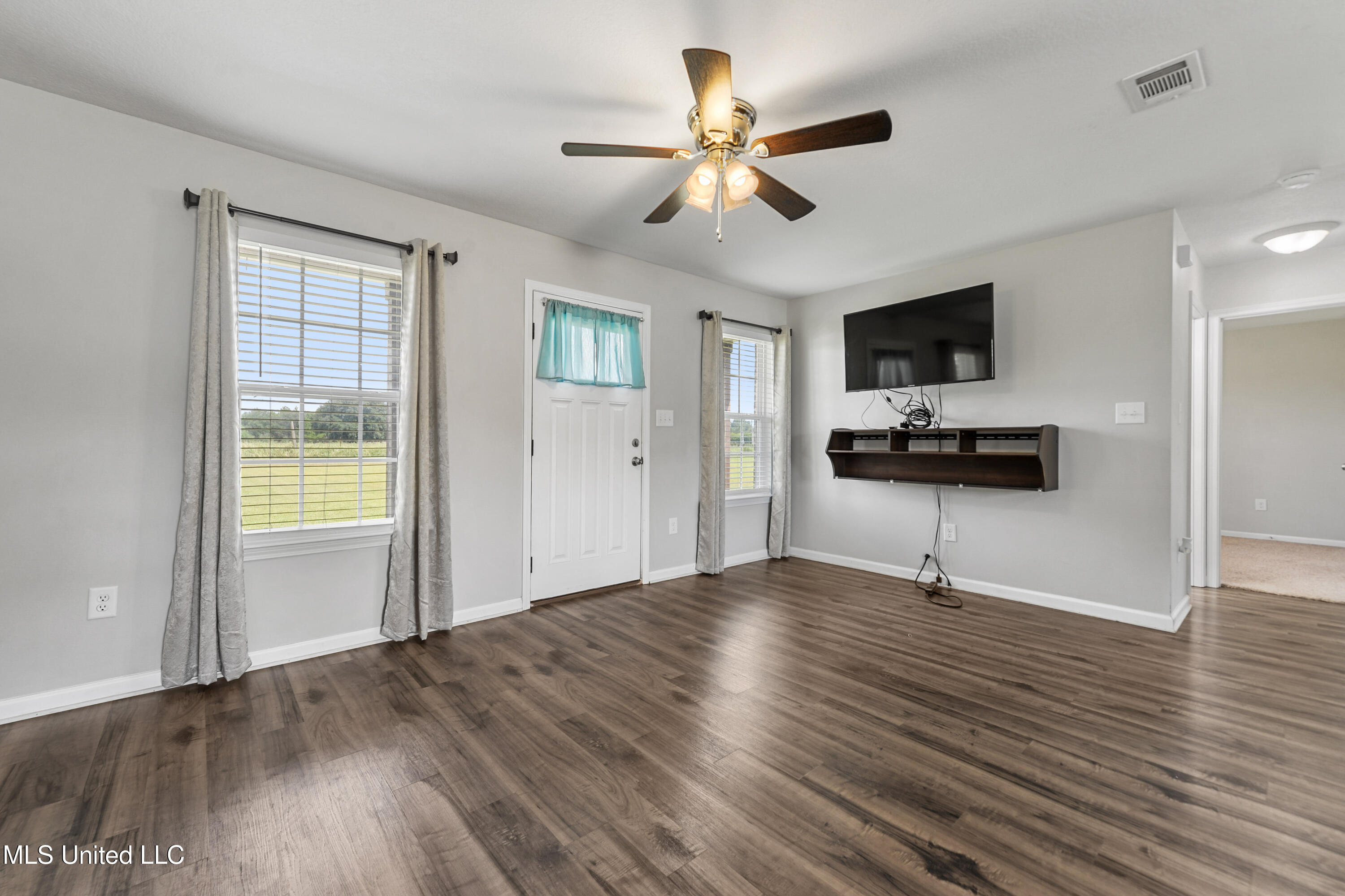 114 Crepemyrtle Lane Lucedale, MS 39452 - Photo 3 of 21 003