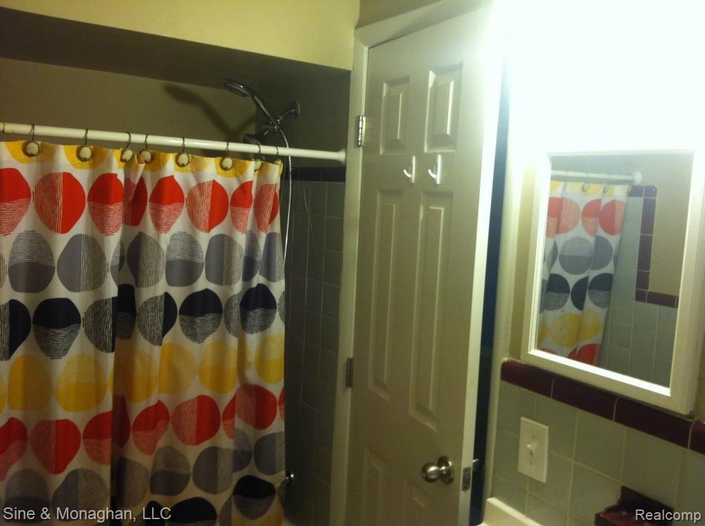 418 Moross Road Grosse Pointe, MI 48236 - Photo 12 of 26