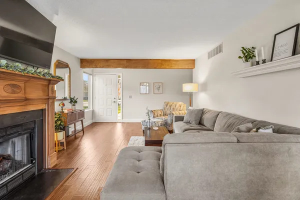 $222,900 | 2918 Sierra Drive, Unit 2918, Champaign, IL 61822