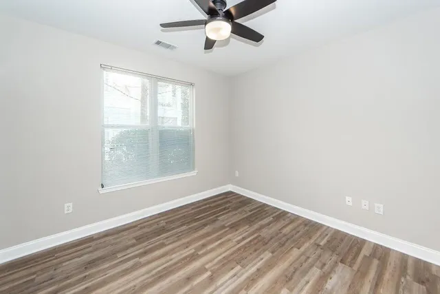 $2,275 | 300 Bucksley Lane, Unit 106, Charleston, SC 29492