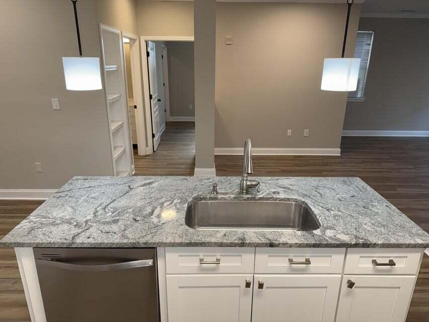 300 Bucksley Lane, Unit 106 Charleston, SC 29492 - Photo 5 of 47 20250207165102297635000000-o