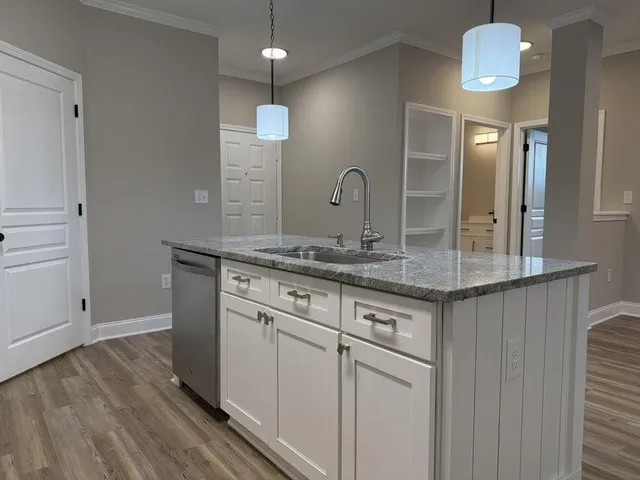 $2,275 | 300 Bucksley Lane, Unit 106, Charleston, SC 29492