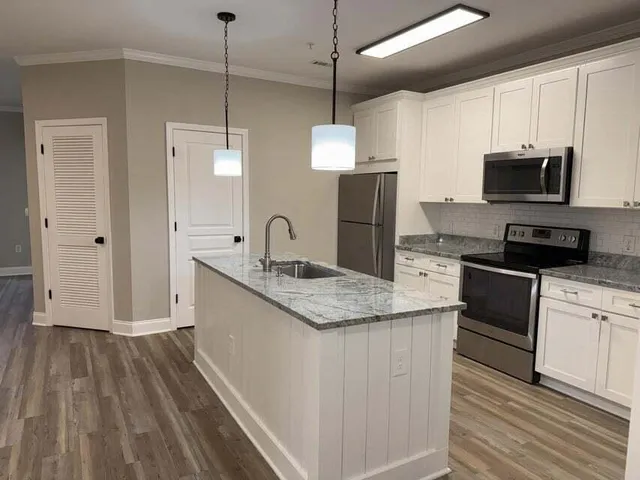 $2,275 | 300 Bucksley Lane, Unit 106, Charleston, SC 29492