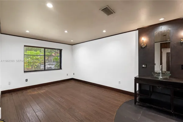 $2,500 | 9850 Northwest 15th Court, Unit 9850, Pembroke Pines, FL 33024
