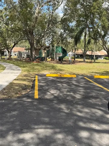 $2,700 | 9850 Northwest 15th Court, Unit 9850, Pembroke Pines, FL 33024