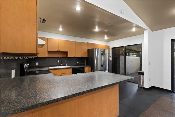 $2,500 | 9850 Northwest 15th Court, Unit 9850, Pembroke Pines, FL 33024