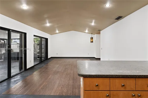 $2,500 | 9850 Northwest 15th Court, Unit 9850, Pembroke Pines, FL 33024