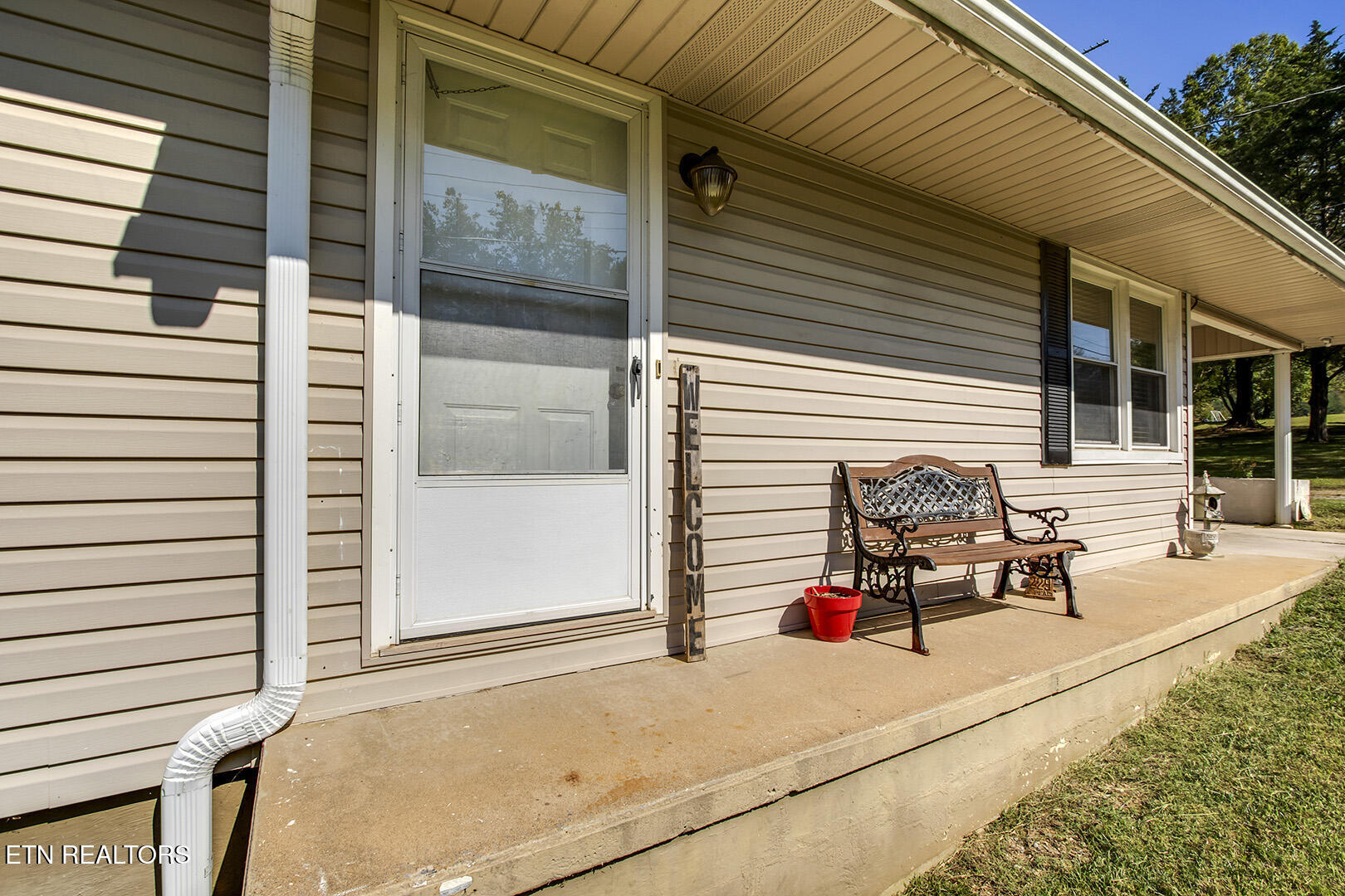 118 Cedar Drive Southeast Decatur, TN 37322 - Photo 5 of 36 05_CedarCircle_118_FrontPorch