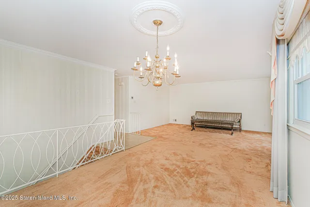 $995,000 | 16 Bowling Green Place | Bulls Head