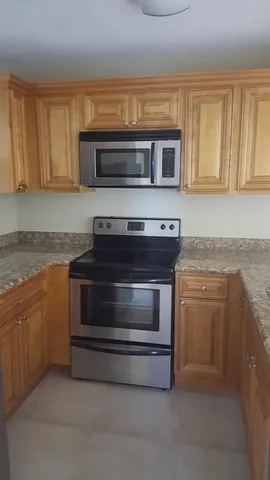 $1,750 | 1740 Windorah Way, Unit H, West Palm Beach, FL 33411