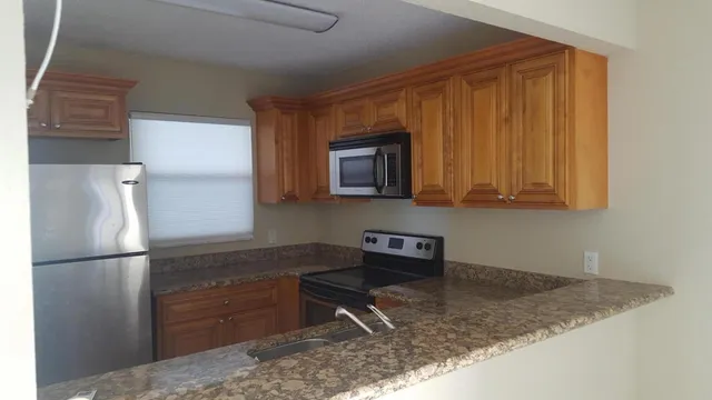 $1,750 | 1740 Windorah Way, Unit H, West Palm Beach, FL 33411