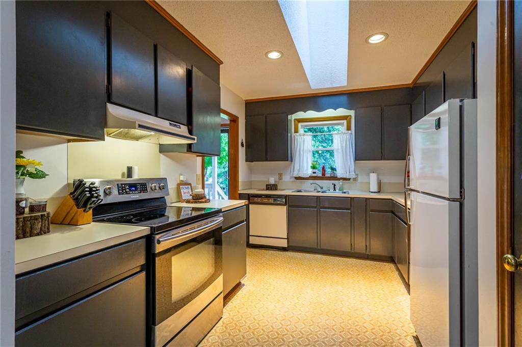 156 Vfw Road Morganton, NC 28655 - Photo 3 of 16 Gallery Image 3