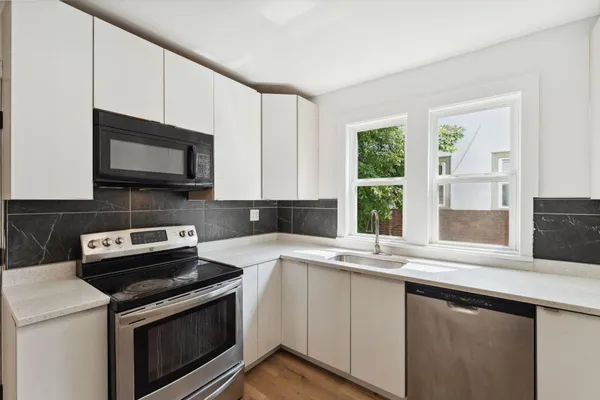 $529,900 | 987 Dayton Avenue, St. Paul, MN 55104