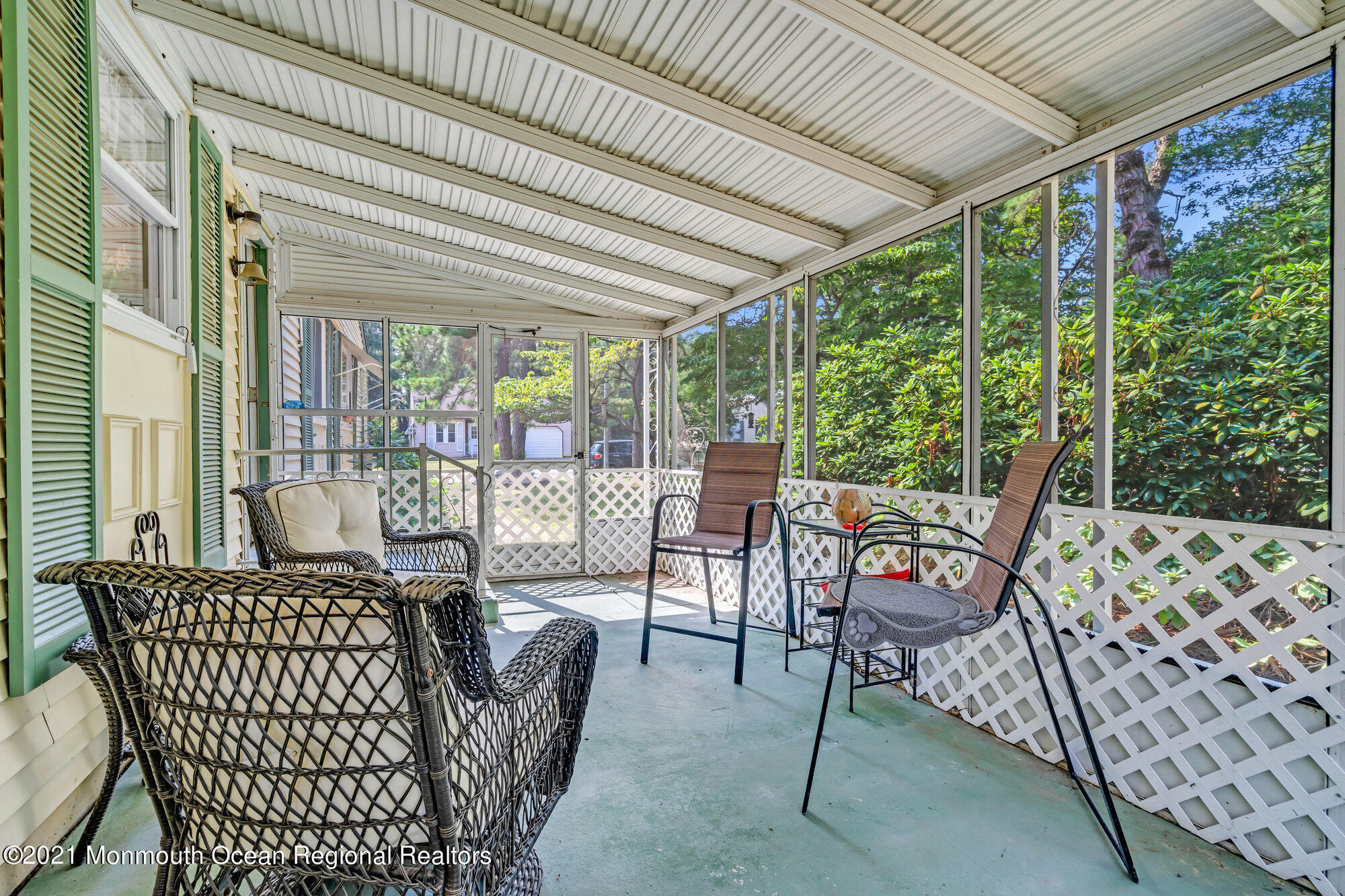 29 A Sunset Road, Unit A Whiting, NJ 08759 - Photo 26 of 40 a outdoor space with furniture